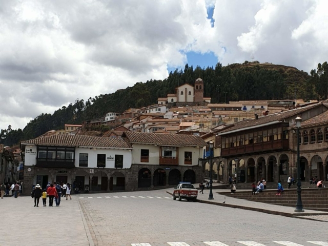 Blick von der Plaza de Armas Richtung San Cristobal