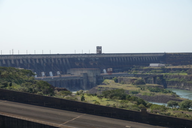 Staudamm Itaipu