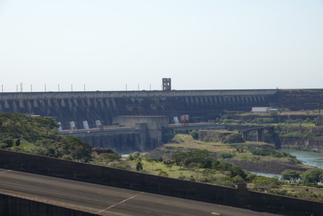 Staudamm Itaipu